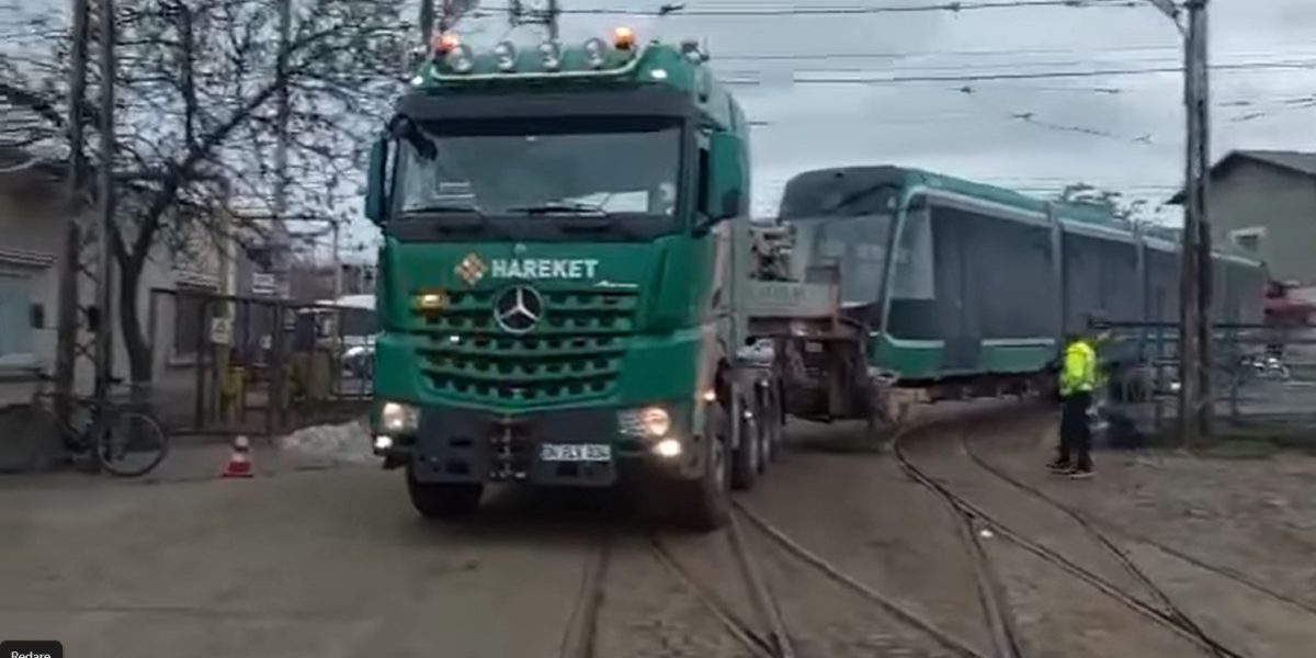 Un nou tramvai produs de Bozankaya, adus la Iași! – VIDEO