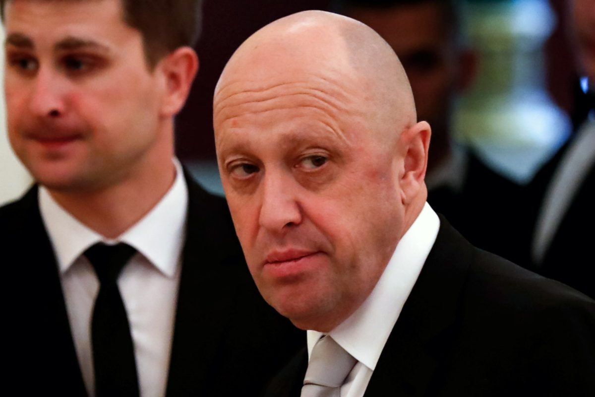 Șeful grupului Wagner anunță că forțele sale controlează aproximativ 70% din orașul Bahmut