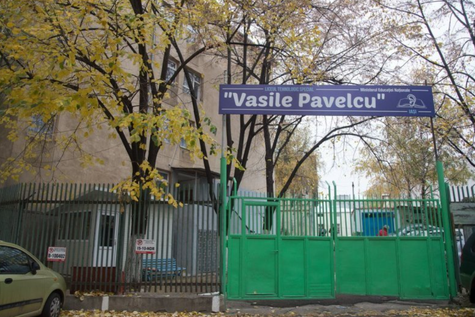 Elevi cu dizabilități de auz din întreaga țară au participat la Iași în perioada 29 martie – 01 aprilie la faza națională a concursului național pentru elevii cu deficiențe de auz