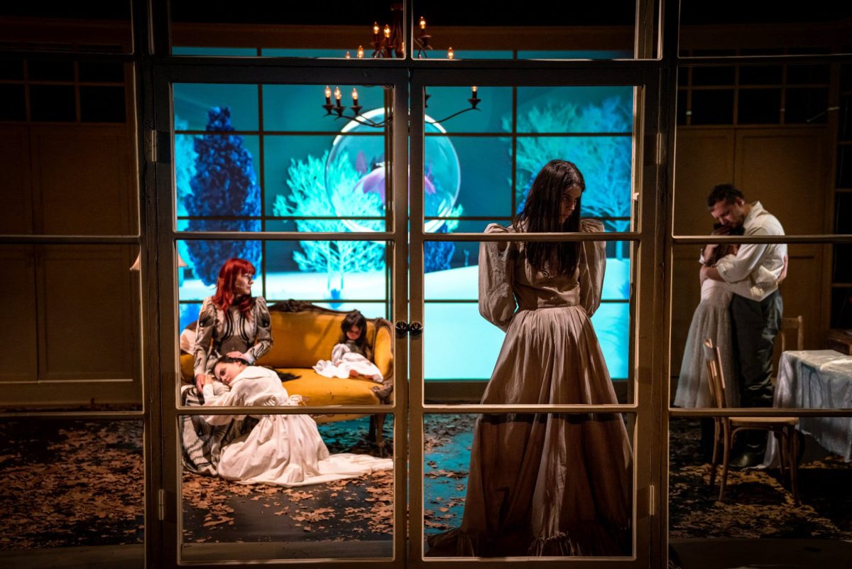 Teatrul Național Iași, invitat în Polonia, la Festivalul Internațional de Teatru „Kontakt” de la Toruń, cu spectacolul lui Radu Afrim, „Trei piese triste” după Maurice Maeterlinck