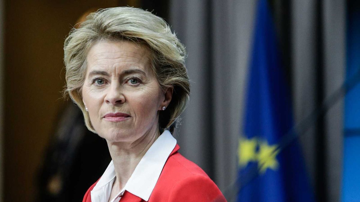 Politico: Uniunea Europeană se pregătește să-și încoroneze propriul monarh, Ursula von der Leyen