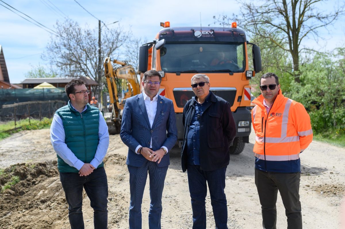 Încep lucrările de modernizare a drumului județean DJ 249 Hermeziu – Vladomira – FOTO