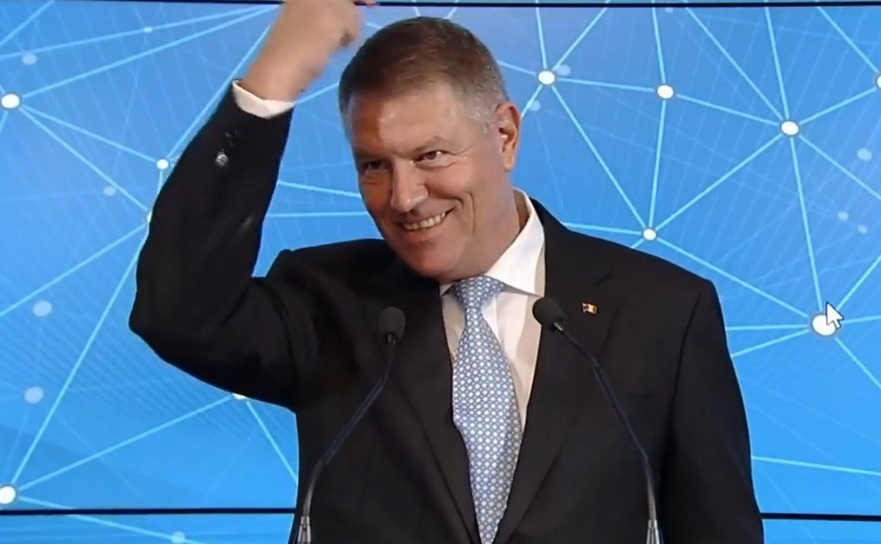 Țara arde și președintele pleacă în Republica Moldova. Iohannis va reitera discursul despre sprijinul necondiționat acordat Ucrainei