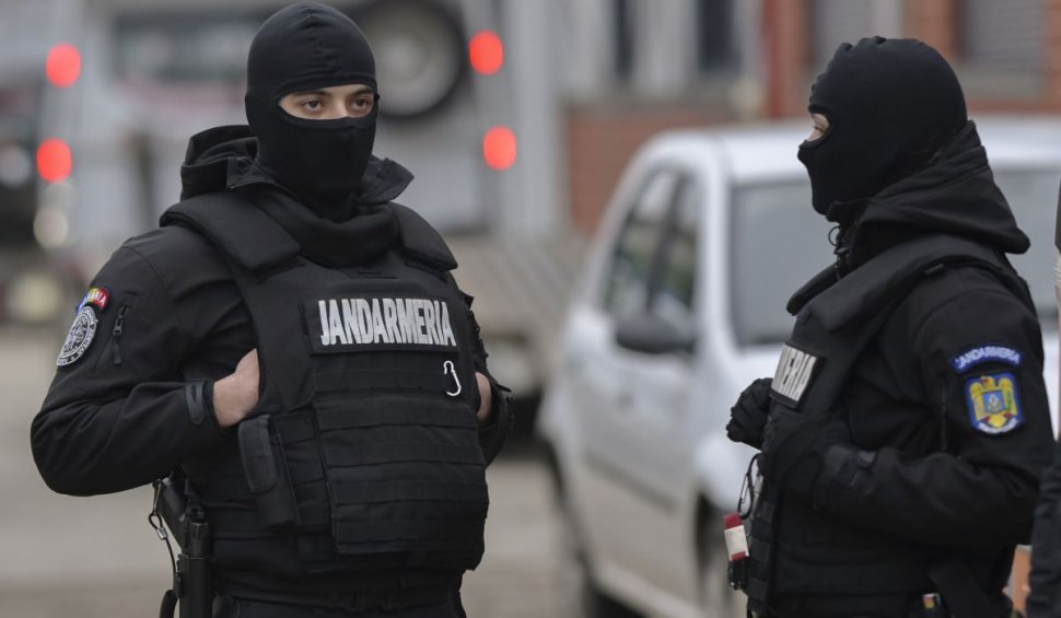 La Vaslui, un adolescent de 15 ani a fost bătut până la leșin de jandarmi. Echipajul nu a crezut ce vârstă are pentru că e mai robust