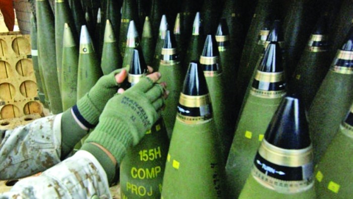 România ratează fabricarea de muniție pe bani europeni. Instalațiile pentru obuzele 155 mm au fost vândute la fier vechi