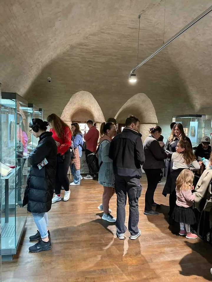 Aproximativ 19.000 de persoane au vizitat obiectivele din cadrul Muzeului Național al Literaturii Române Iași, la Noaptea Muzeelor 2023 – FOTO