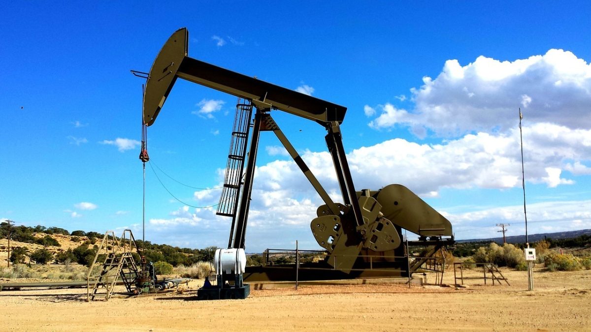 Exporturile de petrol ale Rusiei au ajuns la cel mai ridicat nivel de la începutul invaziei din Ucraina, în ciuda faptului că UE a impus anul trecut o interdicţie asupra tuturor importurilor