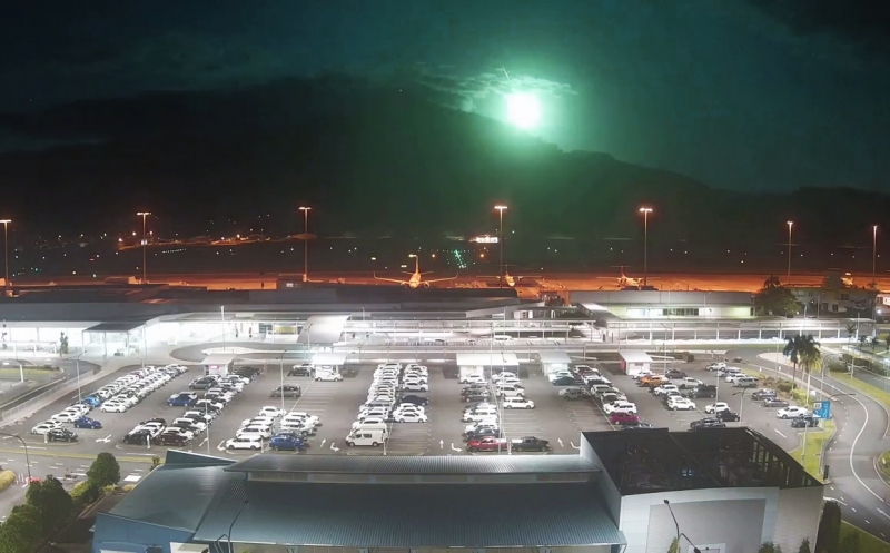 Numai în Australia: prăbușirea unui meteorit deosebit de rar a colorat cerul nopții în verde – VIDEO