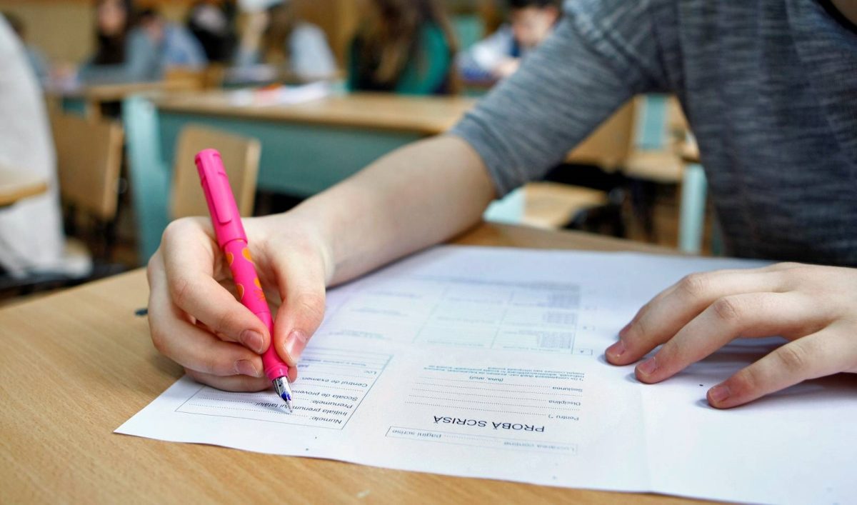 Anchetă a Ministerului Educației. Subiect la Bacalaureat, căutat pe internet cu o seară înainte de examen