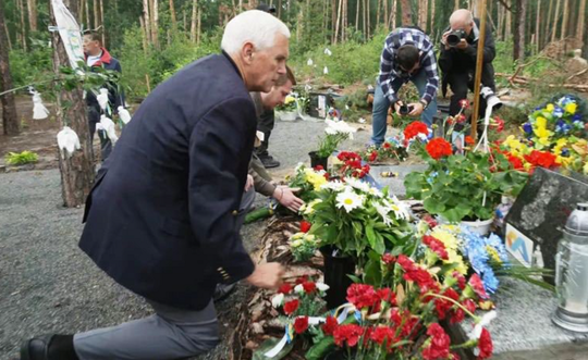 Fostul vicepreşedinte american Mike Pence, primit de Zelenski la Kiev, într-o vizită neanunţată