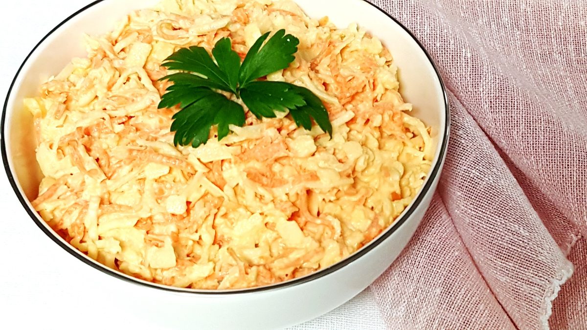 Salata de crudități cu maioneză. De ce să ții cont pentru a pregăti un dressing delicios?