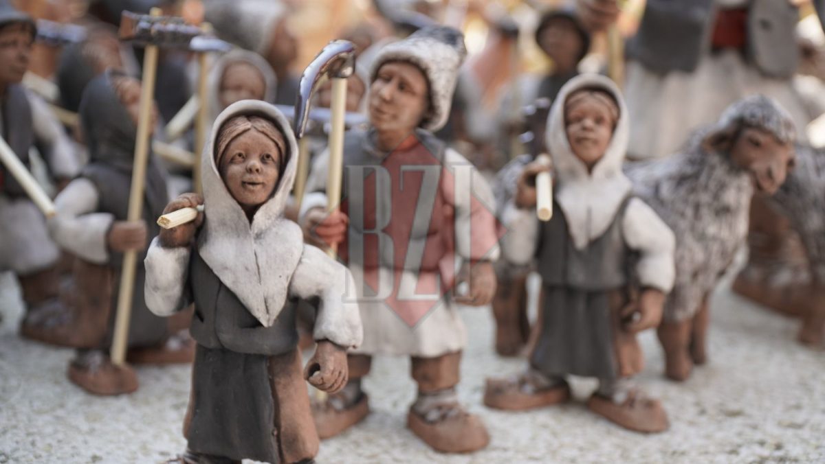 A început Târgul Național de Ceramică Tradițională „Cucuteni 5000” – GALERIE FOTO