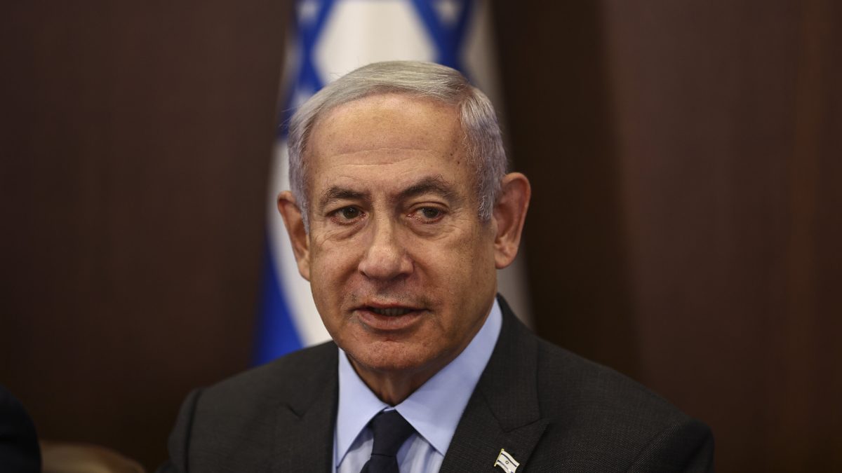 Premierul israelian Netanyahu, dus de urgență la spital. A leșinat și s-a lovit la cap