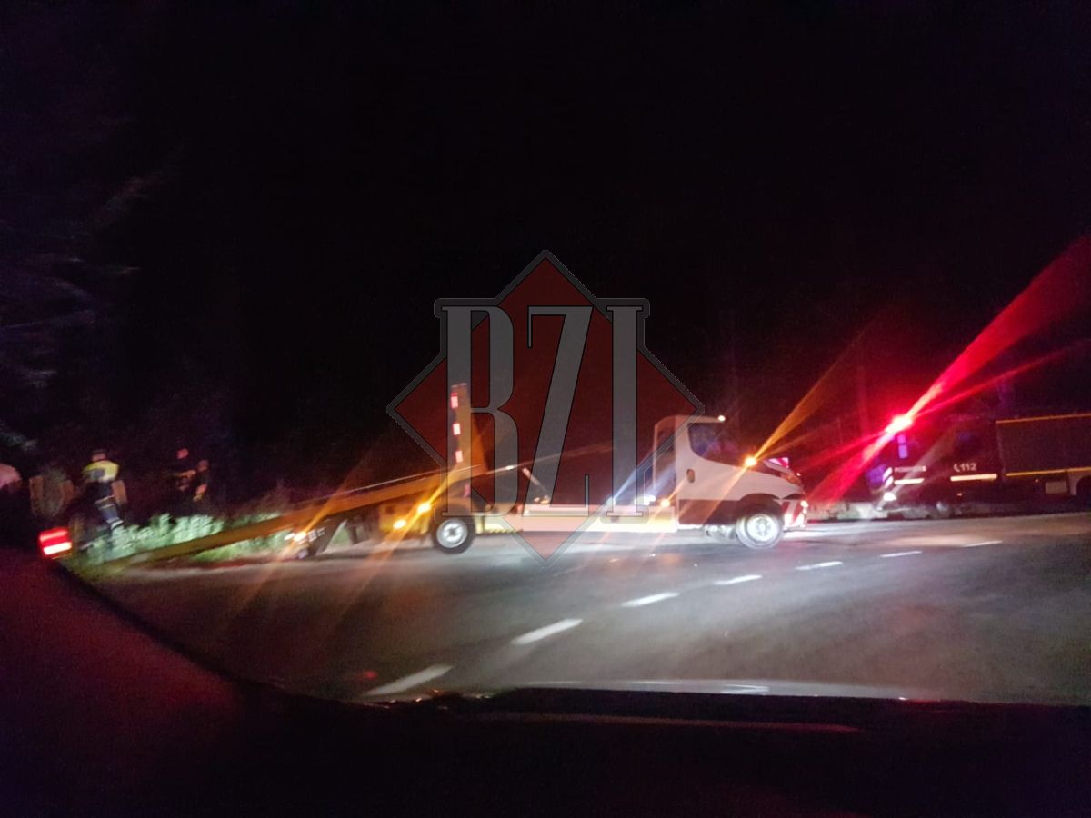 Accident rutier la Grajduri. Cel puţin o persoană a fost rănită