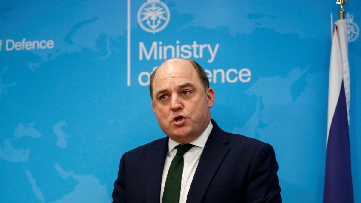 Ministrul britanic al Apărării sugerează că în loc să se plângă, Ucraina ar putea să fie mai recunoscătoare: „Ştii, nu suntem Amazon”