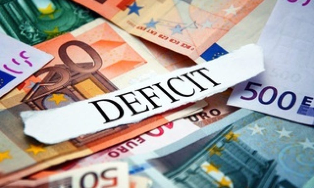 Suma pe care Guvernul trebuie să o împrumute pentru a acoperi deficitul bugetar ar atinge un nivel record