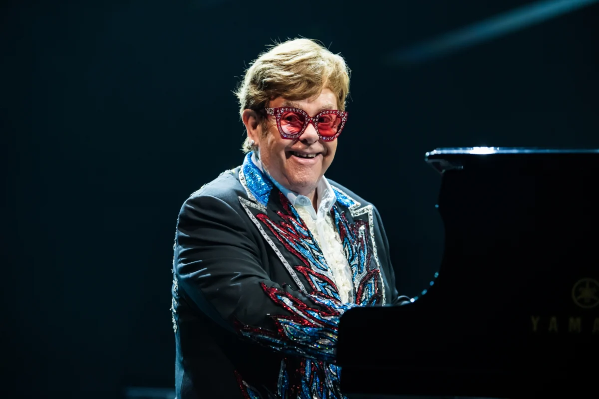 Elton John a susţinut la Stockholm ultimul său concert, după mai bine de jumătate de secol de turnee