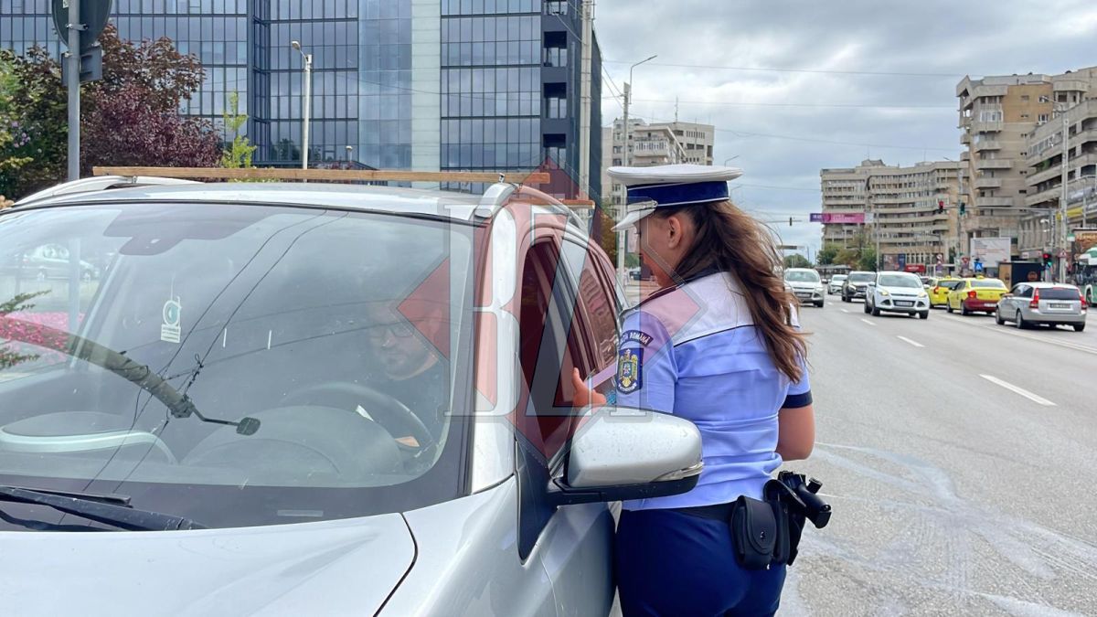 Polițiștii ieșeni au demarat o acțiune de informare. Șoferii sunt opriți și înștiințați despre Legea Anastasia – FOTO, VIDEO