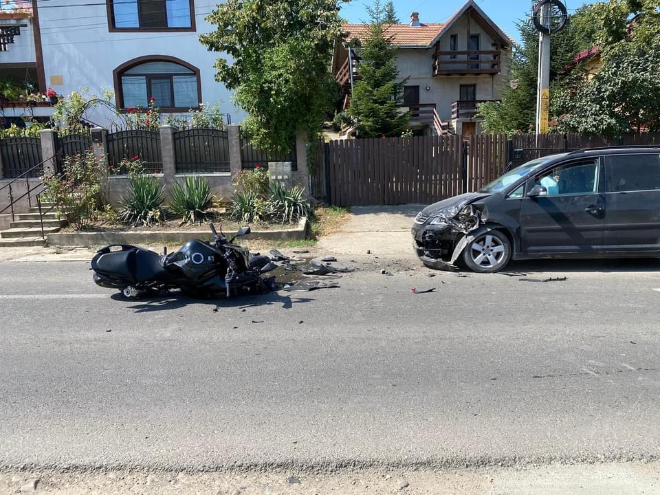 Accident rutier în Rediu. Un autoturism a intrat în coliziune cu o motocicletă