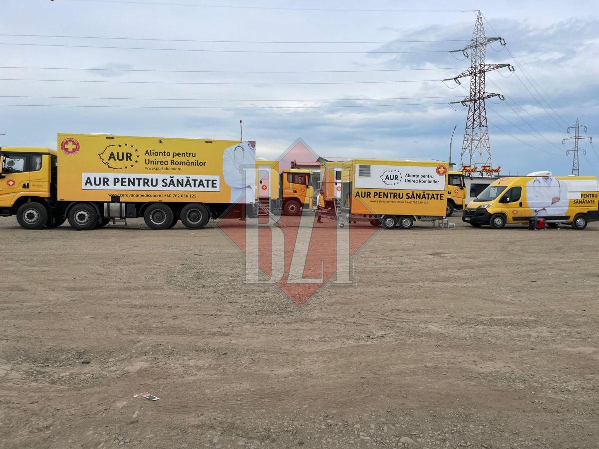 Caravana AUR a ajuns la Podu Iloaiei. De la primele ore zeci de persoane au venit pentru consultaţiile gratuite – GALERIE FOTO, VIDEO