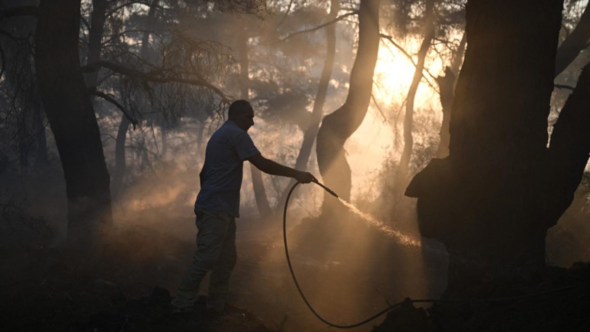 MAE, avertisment de călătorie pentru românii din Turcia: Pericol de extindere a unui incendiu din Canakkale