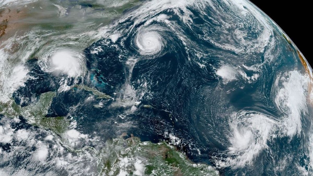 Meteorologii americani au declarat că se aşteaptă la un sezon de furtuni în Atlantic mai periculos decât se preconizase