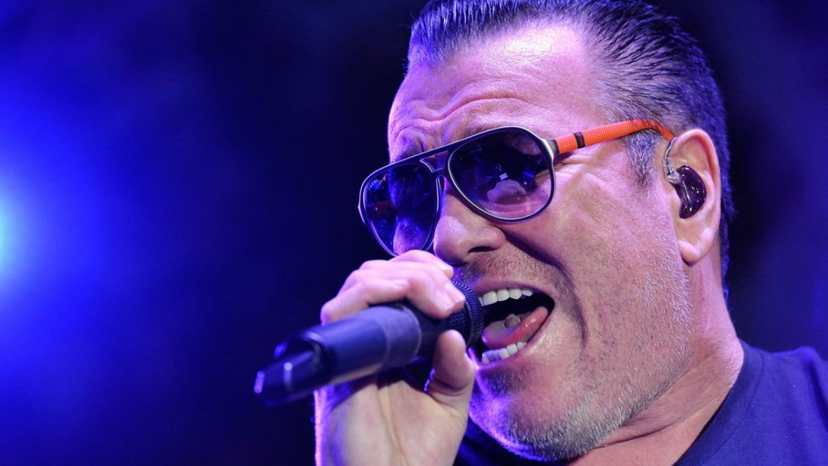 Solistul Smash Mouth, Steve Harwell, a murit la vârsta de 56 de ani