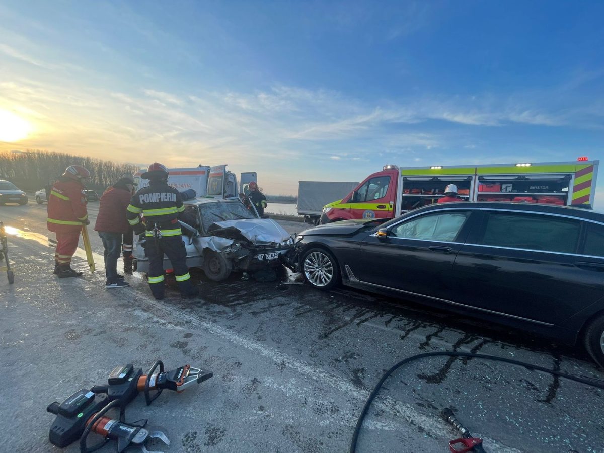 Fiul drogat al unui consilier județean din Olt a omorât doi oameni. Instanța a decis că merită doar arest la domiciliu
