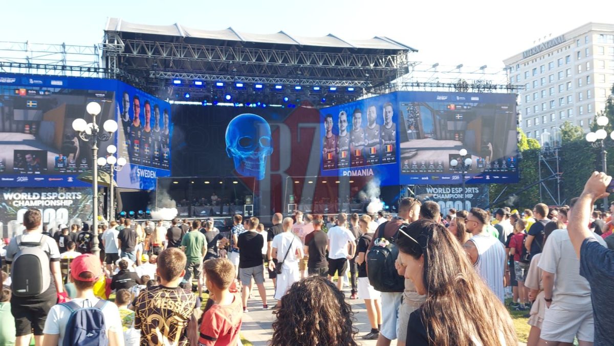 Nebunie la sferturile CS GO. Sute de fani s-au adunat pentru a susține echipa României – FOTO