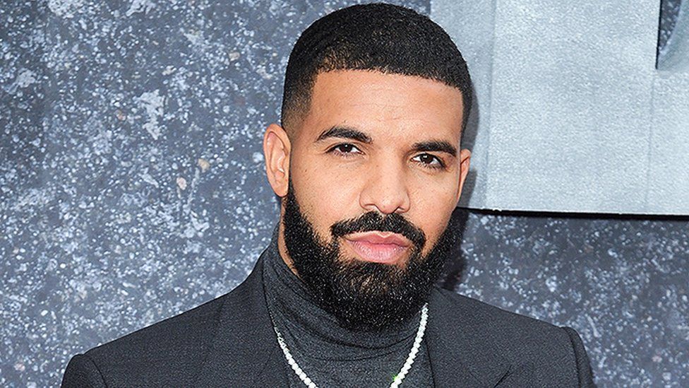 Drake ia o pauză de la cariera sa muzicală: „Trebuie să mă concentrez asupra sănătăţii şi să mă pun pe picioare”