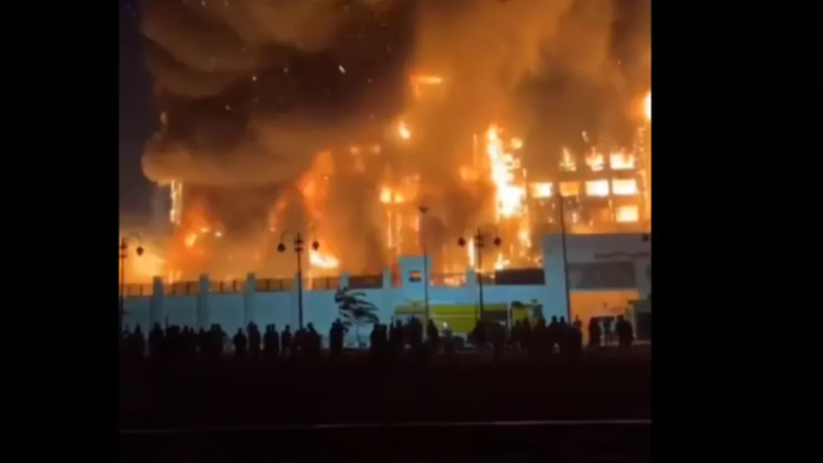 Incendiu devastator în orașul egiptean Ismailia. Toate spitalele au fost plasate în stare de urgență – VIDEO