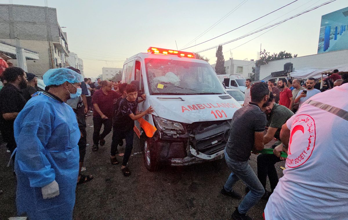 Israelul recunoaște atacul aerian asupra ambulanței despre care martorii spun că a ucis și a rănit zeci de oameni