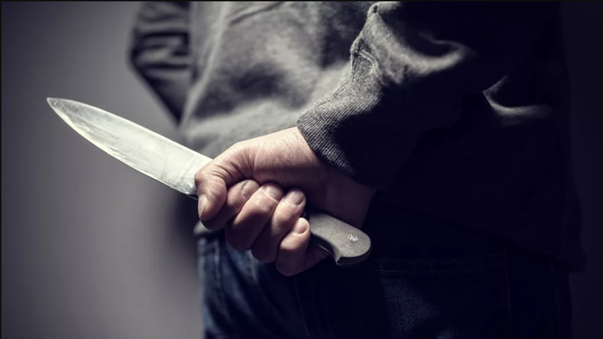 Un bărbat în vârstă de 48 de ani din comuna Andrieșeni a ajuns pe mâna medicilor după ce a fost înjunghiat