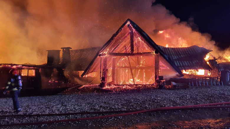 A fost identificată a opta victimă a incendiului de la Ferma Dacilor (surse)