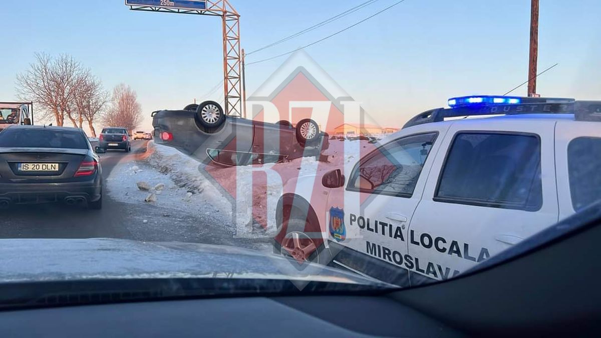 Accident rutier în Miroslava. Un autoturism s-a răsturnat în decor