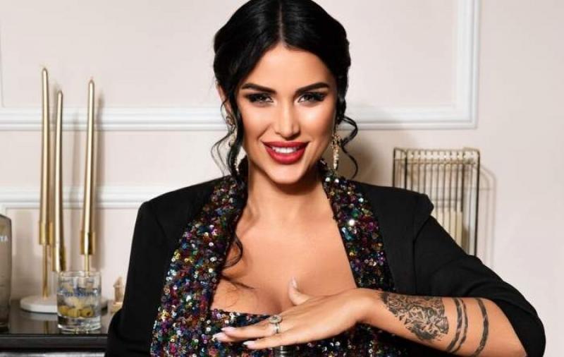 Daniela Crudu, primele imagini cu chipul fetiței ei, în toată splendoarea, la câteva luni de la naștere! Cu cine seamănă micuța