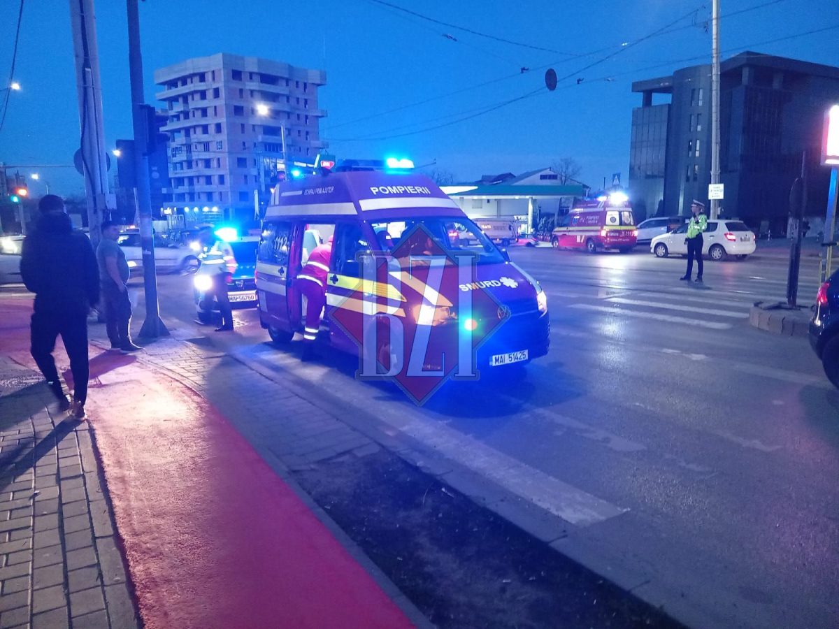 Accident rutier în municipiul Iași! Două autoturisme au intrat în coliziune, iar o persoană a ajuns la spital – EXCLUSIV, FOTO