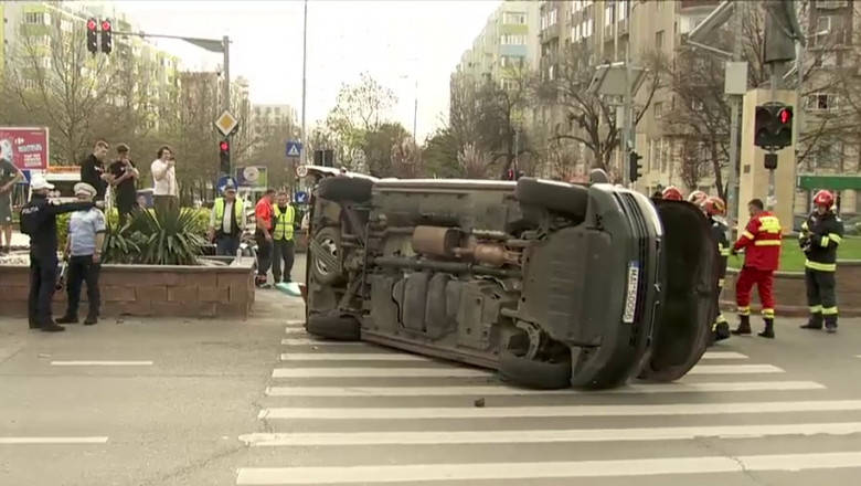 Accident rutier grav cu o ambulanță în Capitală