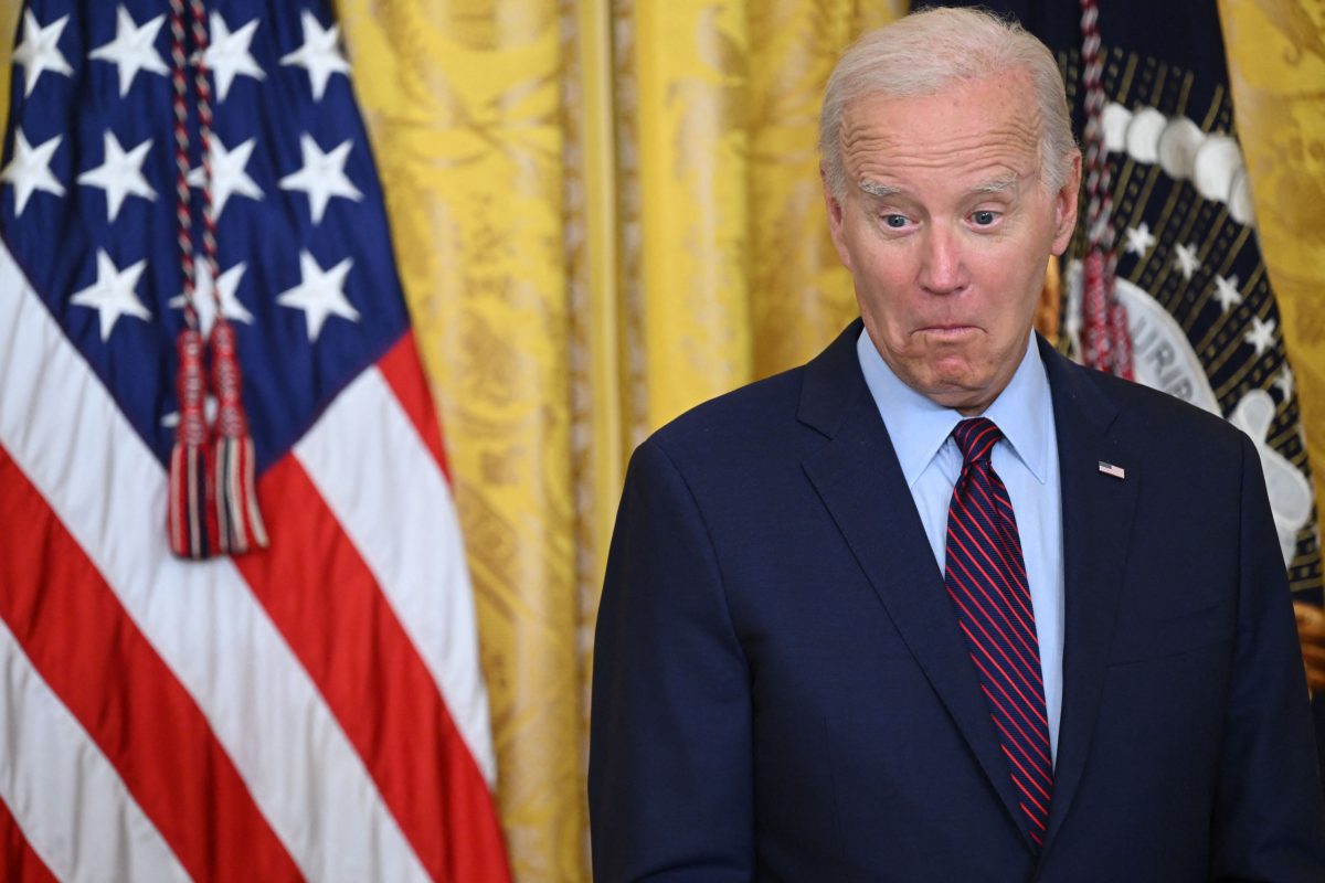 Donald Trump îl confundă din nou pe Obama cu Biden