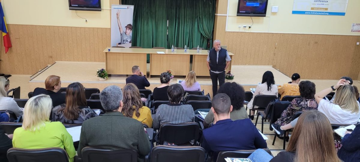 Teach for Romania, în parteneriat cu Inspectoratului Școlar Județean Iași a organizat atelierul de formare „Cum reconstruim fundația învățării?” – FOTO
