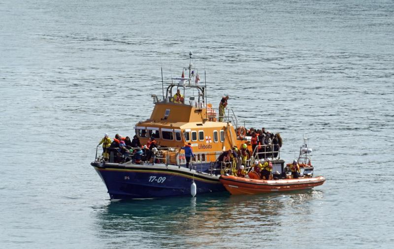 Tragedie după adoptarea legii Rwanda: Cinci persoane au murit. Cum a fost posibil