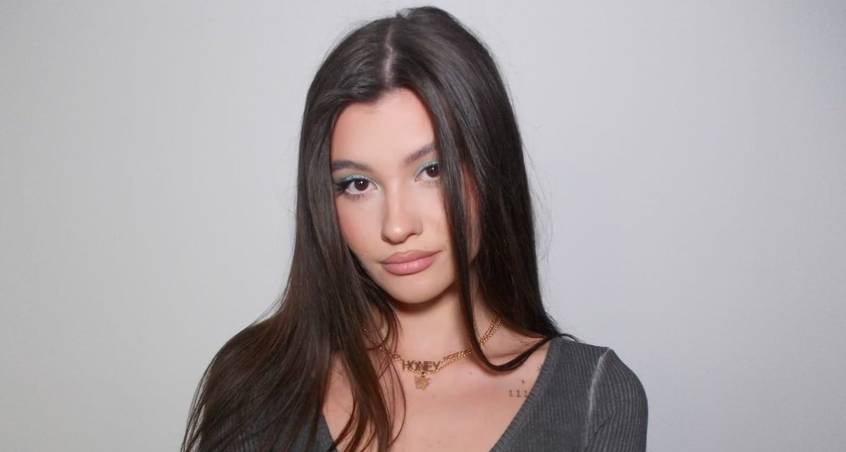 Erika Isac s-a ras în cap! Artista și-a șocat fanii cu ultima decizie pe care a luat-o