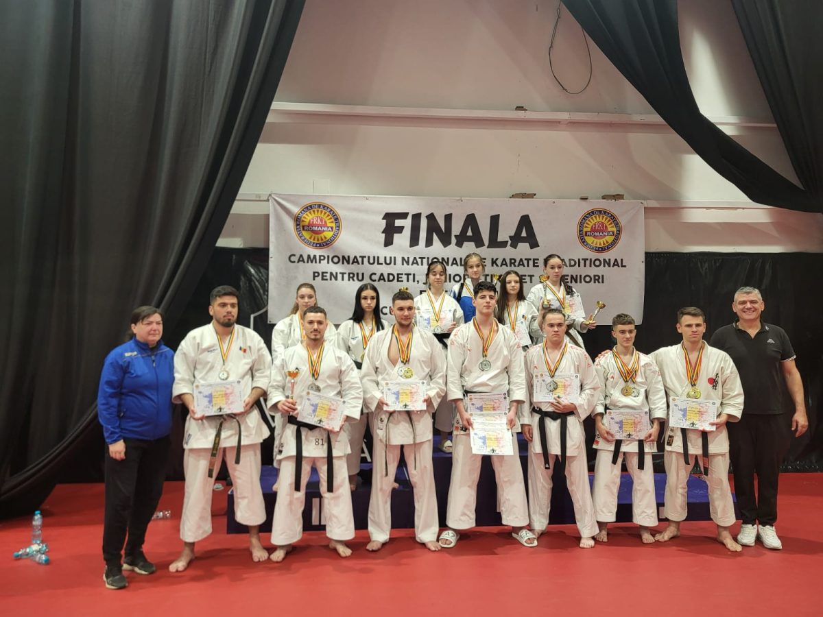 Cluburile de karate din Iași s-au întors cu 7 medalii de aur de la Campionatul Național de la București