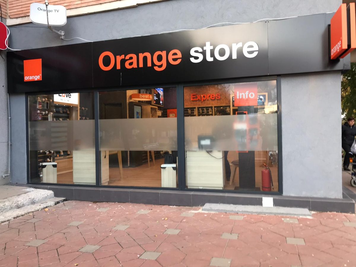 Probleme în zona Bucium! Rețeaua de internet nu mai funcționează. Orange România nu notifică cetățenii și nu anunță când se remediază situația