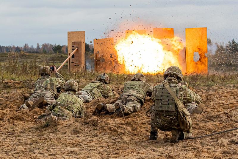 România participă cu 2.300 de militari şi 220 de mijloace tehnice la un exerciţiu multinaţional NATO