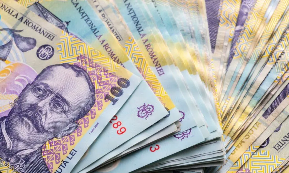 Românii, obligați să plătească o nouă taxă. Până când trebuie achitați banii