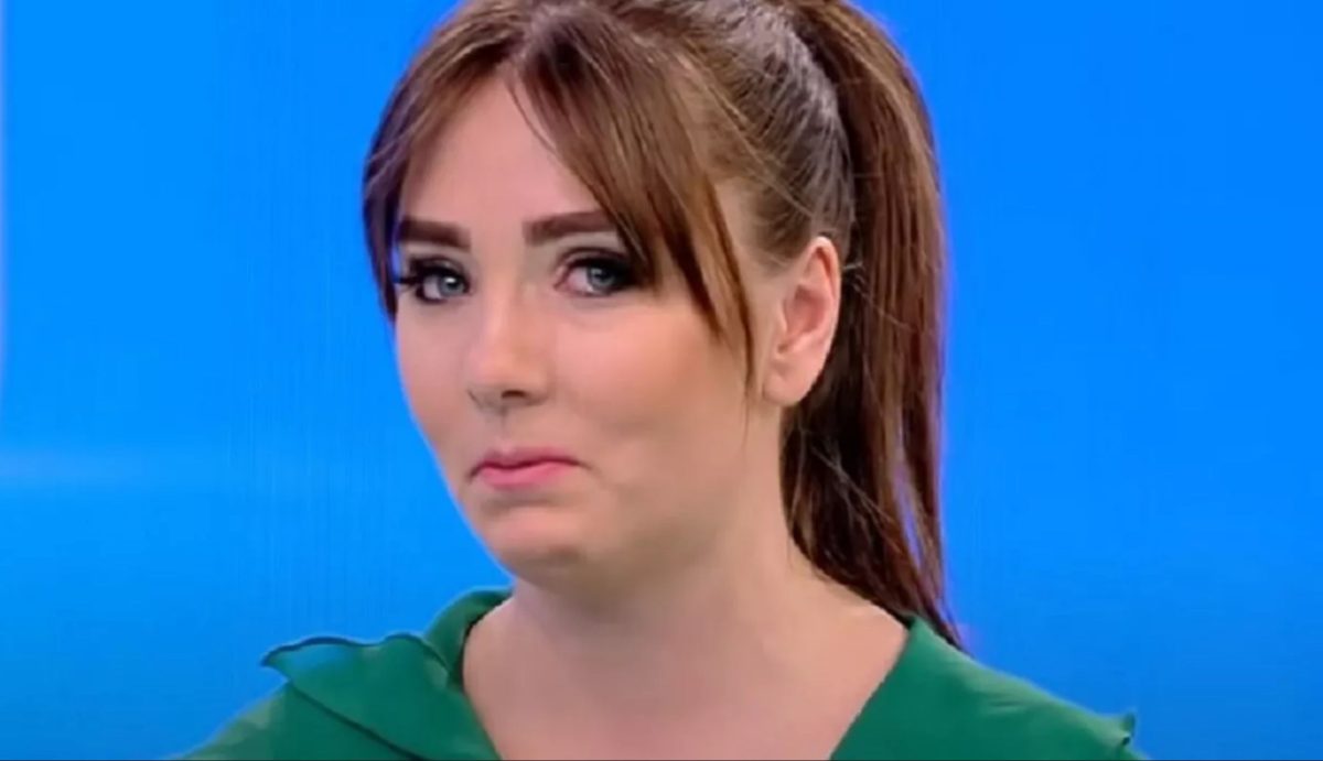 Vulpița a confirmat că a divorțat oficial de Viorel Stegaru! Ce face Veronica, după ce s-a întors în România:” Nu mai…”