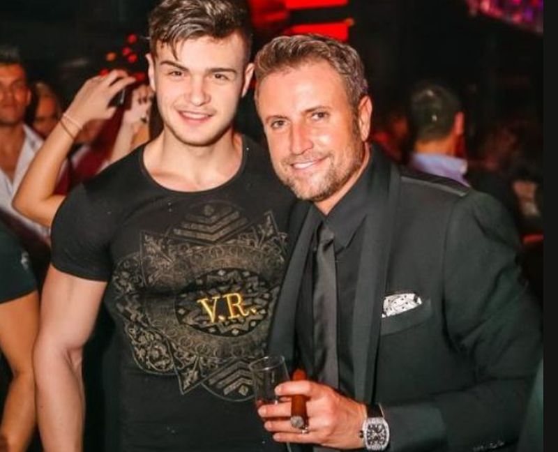 Cătălin Botezatu iubește din nou! „Nu îmi plac femeile îngălate!”