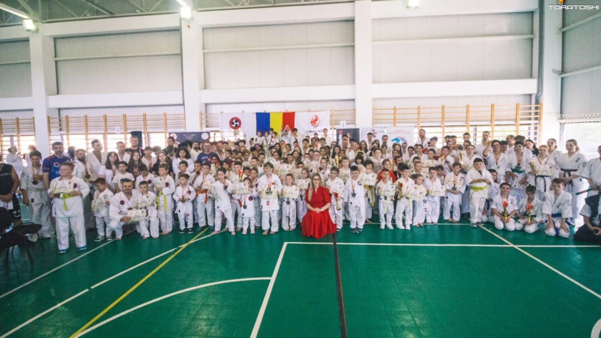 Clubul Dojo Master din Iași a câștigat 26 de medalii de aur la Cupa Pheonix. Sportivii ieșeni au dominat competiția – FOTO