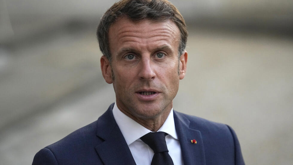 Emmanuel Macron susține că ar trebui să i se permită Kievului să „neutralizeze” bazele militare de unde Rusia lansează rachete. Avertisment din partea lui Putin